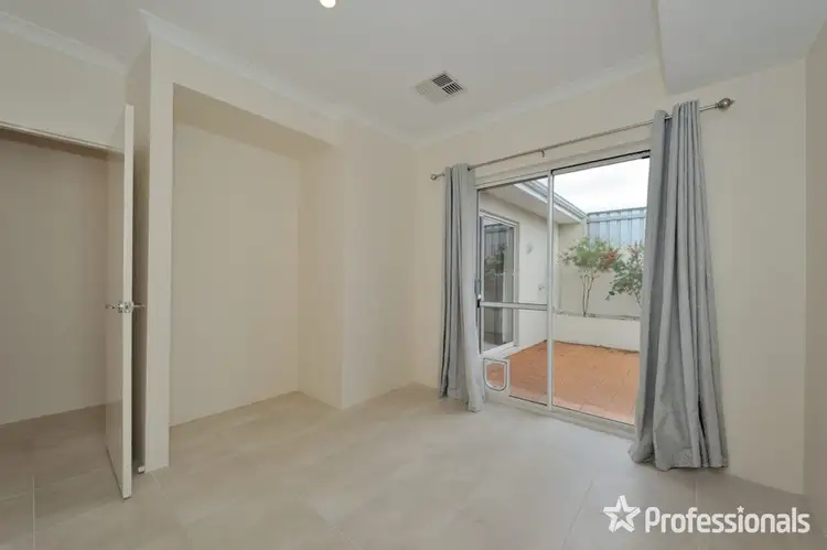 Fourth view of Homely house listing, 7/16 Calvert Way, Girrawheen WA 6064