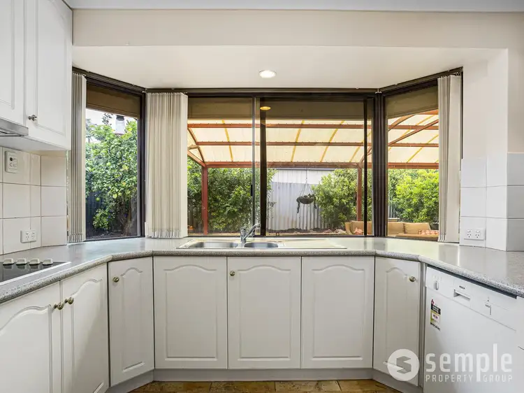 Sixth view of Homely house listing, 16 Kestrel Way, Yangebup WA 6164