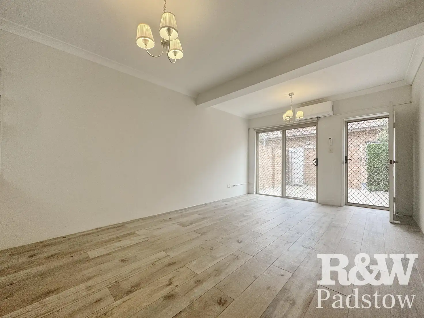 Main view of Homely townhouse listing, 2/146 Alma Road, Padstow NSW 2211