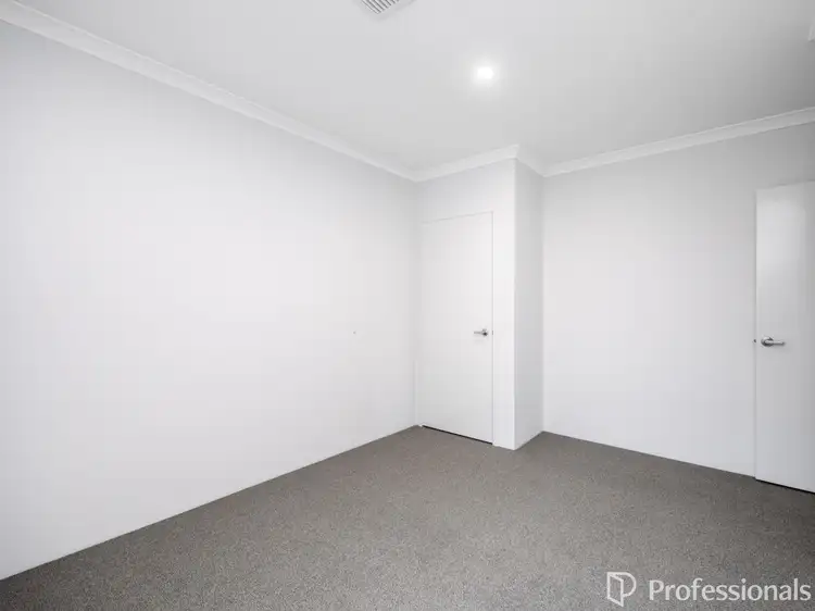 53 Butterleaf Avenue, Yanchep WA 6035
