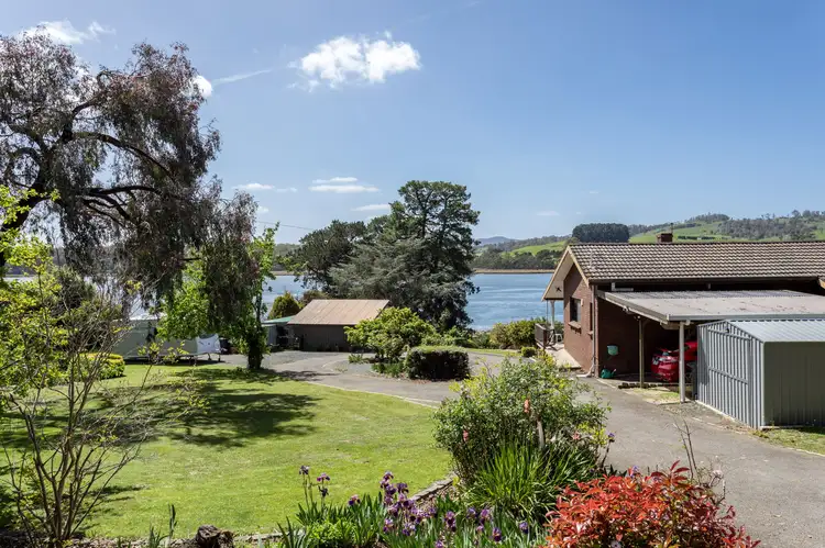 16 Rosevears Drive, Lanena TAS 7275