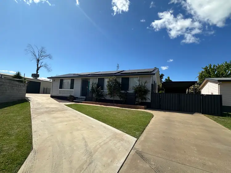 Main view of Homely house listing, 5 Marshall Place, Parkes NSW 2870