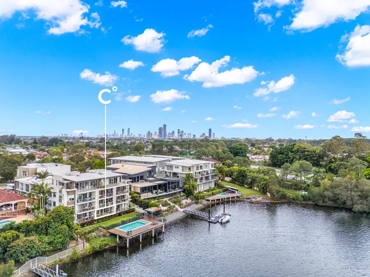 2/10 Ben Lexcen Place, Robina QLD 4226