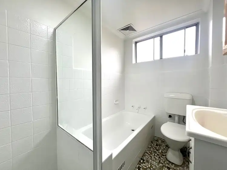 Fifth view of Homely unit listing, 6/436 Guildford Rd, Guildford NSW 2161