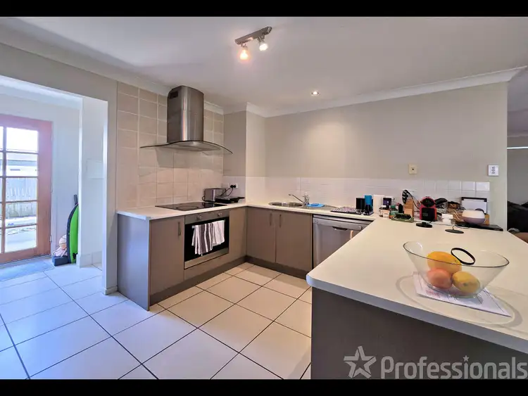 Sixth view of Homely semi-detached listing, 2/4 Phoenix Court, Churchill QLD 4305