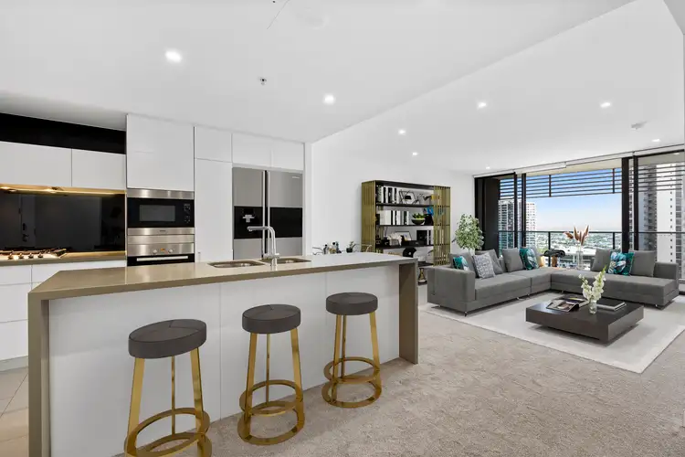 21901/21 Elizabeth Avenue, Broadbeach QLD 4218