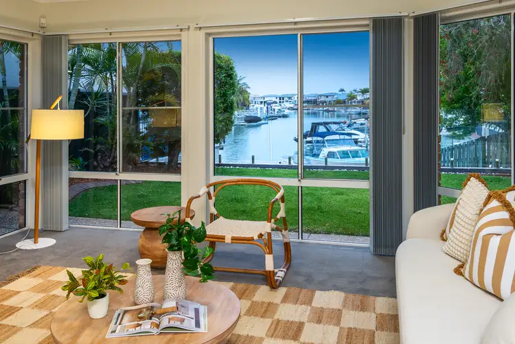 13 Tradewinds Avenue, Paradise Point QLD 4216