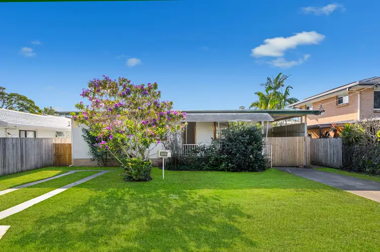 21 Amboina Avenue, Palm Beach QLD 4221