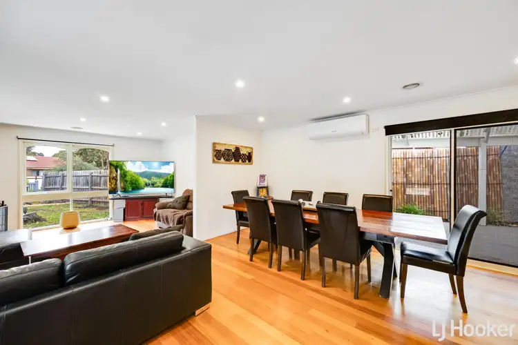 Fifth view of Homely house listing, 2 Jasmine Place, Melton West VIC 3337