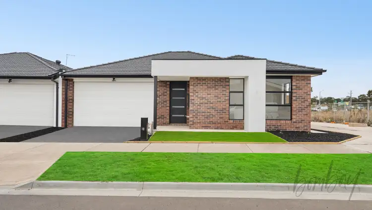 Main view of Homely house listing, 32 Davis Circuit, Wollert VIC 3750