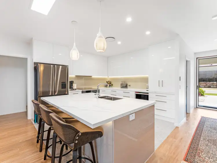 Sixth view of Homely house listing, 9 Spearmint Circuit, Nikenbah QLD 4655