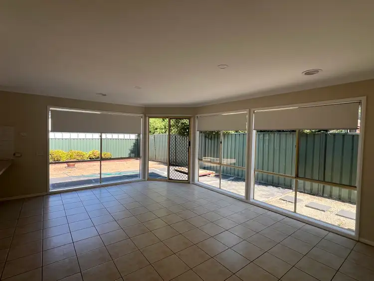 Fifth view of Homely house listing, 8 Malmsbury Place, Caroline Springs VIC 3023