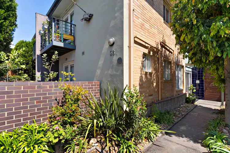 35 Phoenix Street