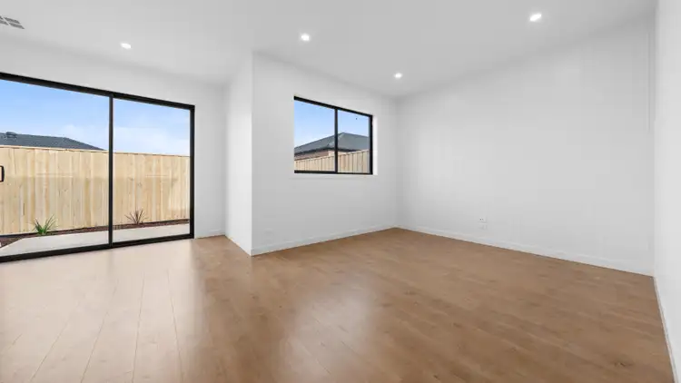 Fourth view of Homely house listing, 5 Davis Circuit, Wollert VIC 3750