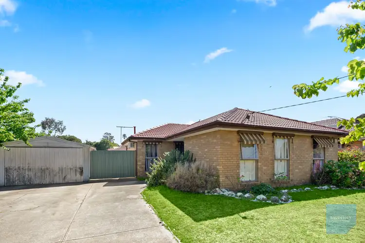 16 Barries Road, Melton VIC 3337