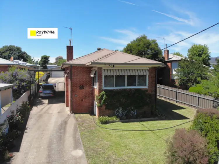32 Howick Street