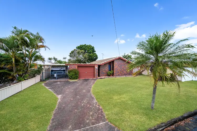 12 Pheasant Street, Parrearra QLD 4575