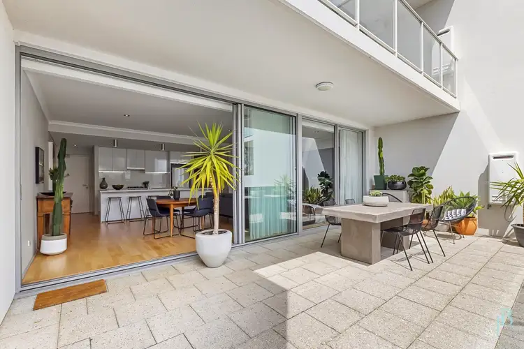 5/7 College Corner, O'connor WA 6163