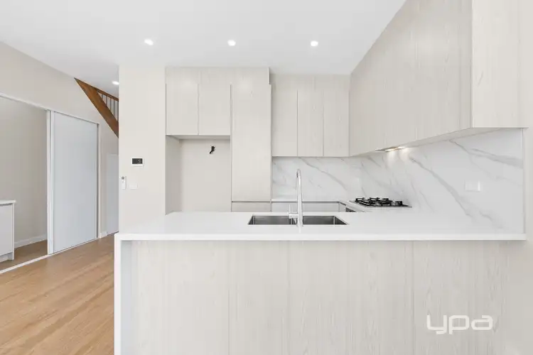 Third view of Homely townhouse listing, 2/150 William Street, St Albans VIC 3021