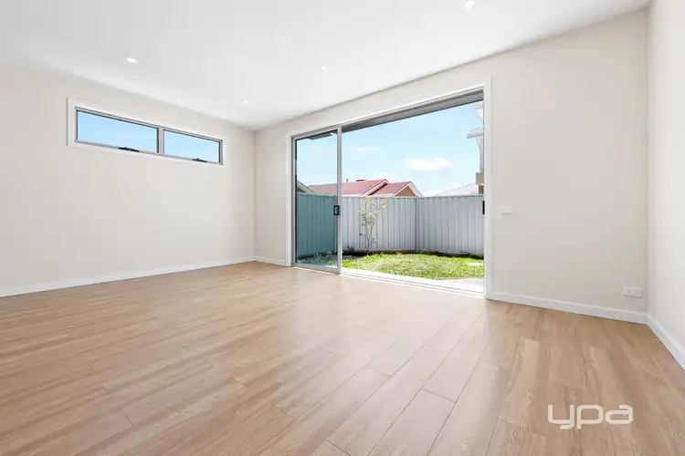 Fifth view of Homely townhouse listing, 2/150 William Street, St Albans VIC 3021