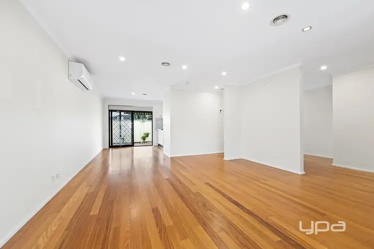 Third view of Homely unit listing, 2/37 Galena Crescent, Kings Park VIC 3021
