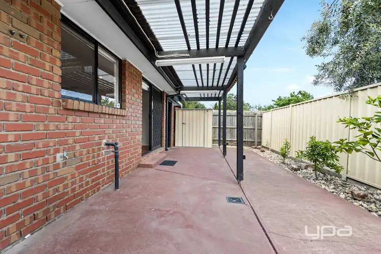 Sixth view of Homely unit listing, 2/37 Galena Crescent, Kings Park VIC 3021
