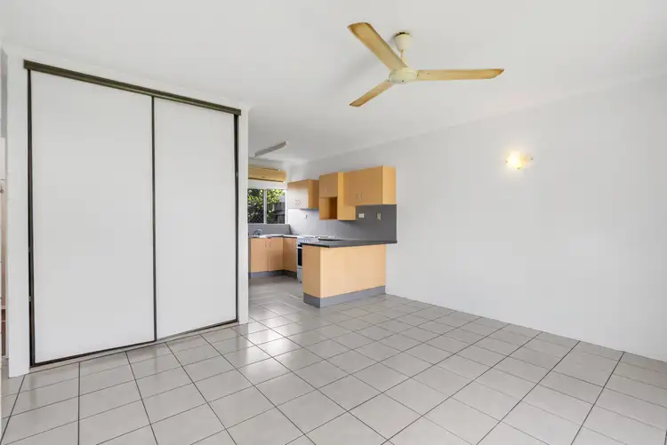 Fifth view of Homely unit listing, 2/10 Mulligan Street, Manoora QLD 4870