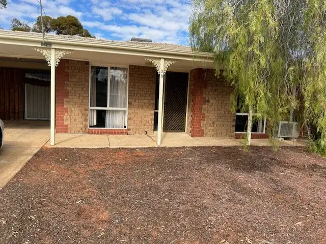 2A & 2B Alford Court, Roxby Downs SA 5725