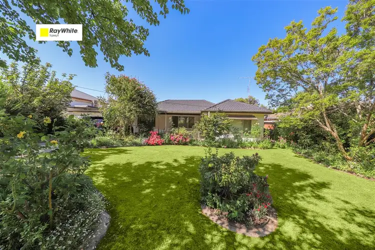 162 Lambie Street, Tumut NSW 2720