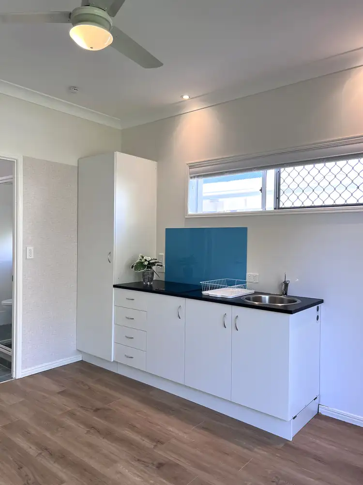 17A Tussock Crescent