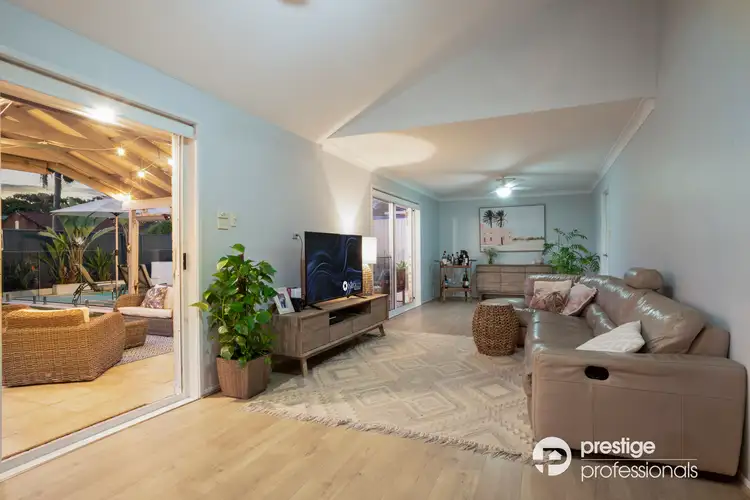 Sixth view of Homely house listing, 10 Ancura Court, Wattle Grove NSW 2173