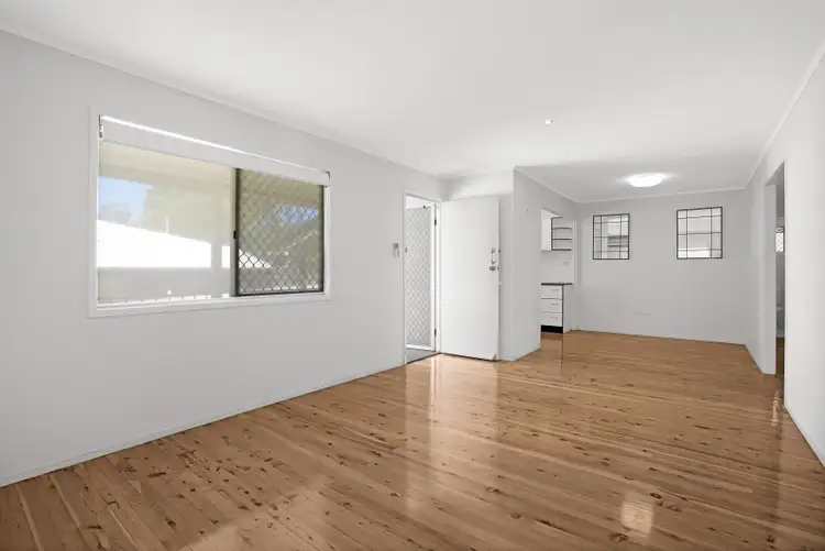 Second view of Homely house listing, 35 John Dory Drive, Toolooa QLD 4680
