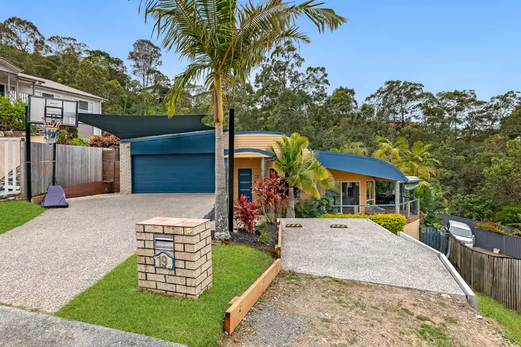 19 Henderson Rise, Pacific Pines QLD 4211