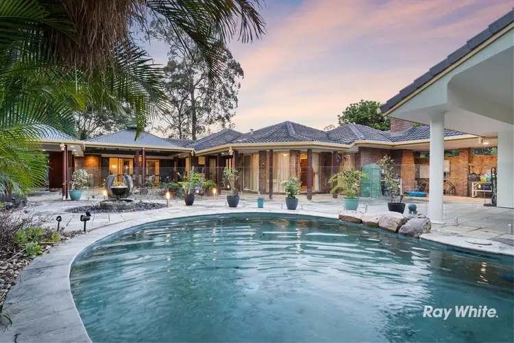 7 Cornwall Close, Rochedale South QLD 4123