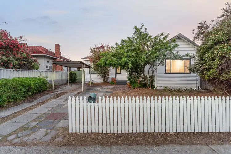 40 Grand Promenade, Bayswater WA 6053