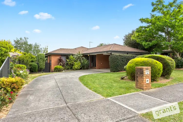 61 Avebury Drive, Berwick VIC 3806