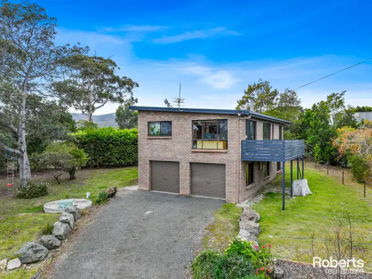 7 Royle Avenue, Coles Bay TAS 7215