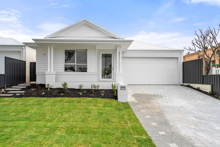 7A Williams Road, Melville WA 6156
