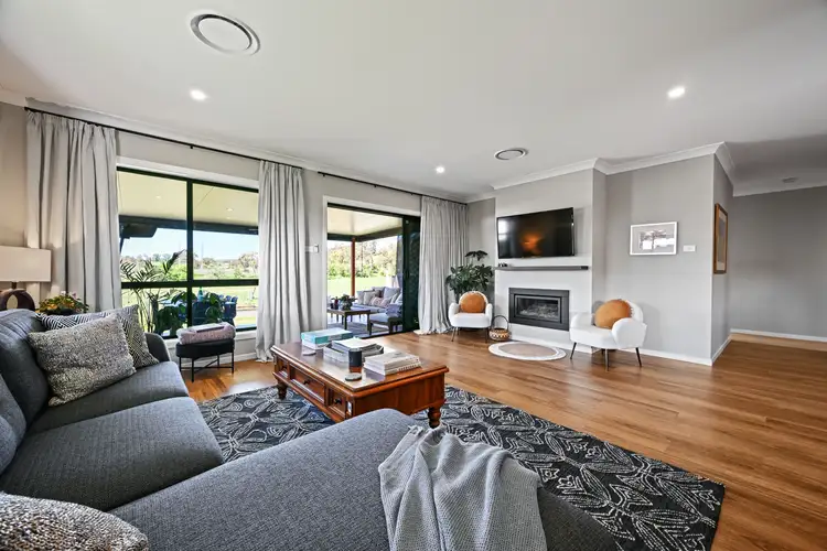 24 Balmoral Drive, Orange NSW 2800