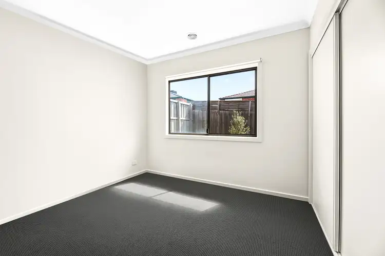 Sixth view of Homely house listing, 8 Kate Avenue, Hampton Park VIC 3976