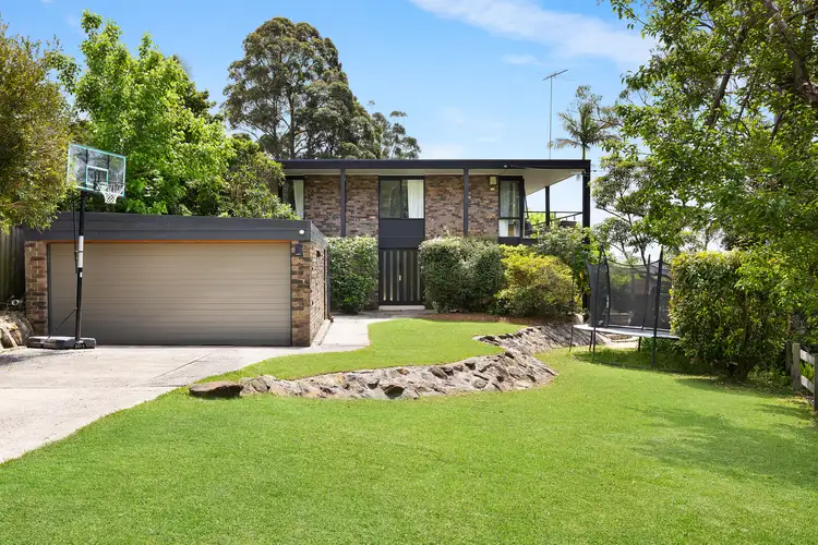 2 Raleigh Crescent, St Ives NSW 2075