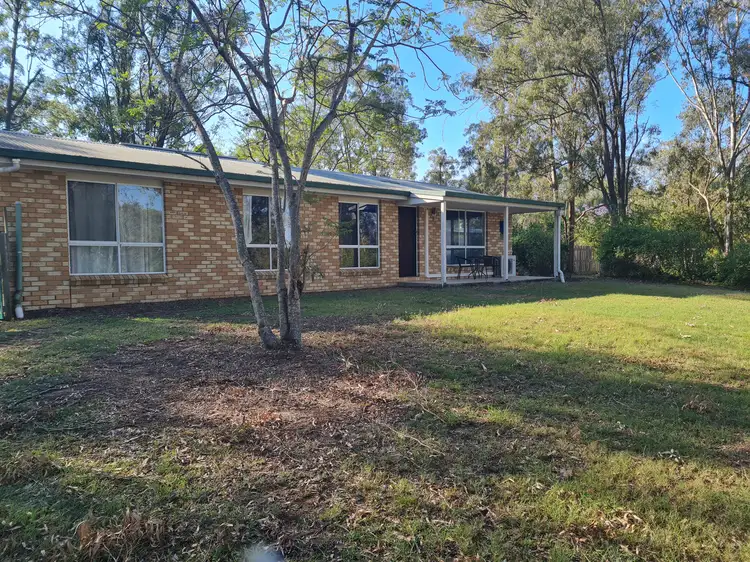 27 bucknall court, Regency Downs QLD 4341