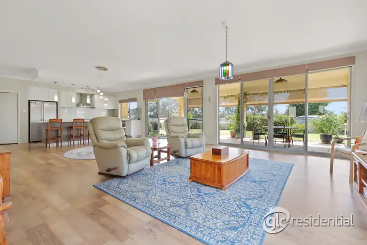 Sixth view of Homely house listing, 2 Villapark Way, Baldivis WA 6171