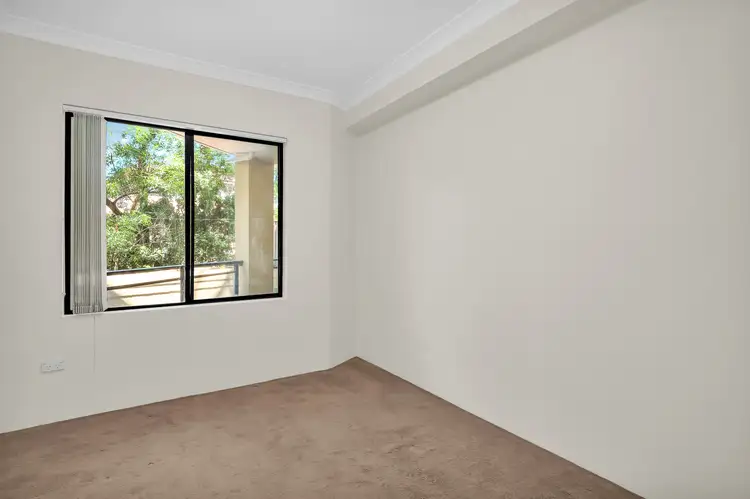 Fifth view of Homely unit listing, 4/9-13 Griffiths Street, Blacktown NSW 2148