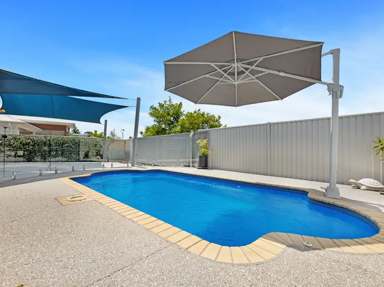 14 Turnbull Court, Urangan QLD 4655