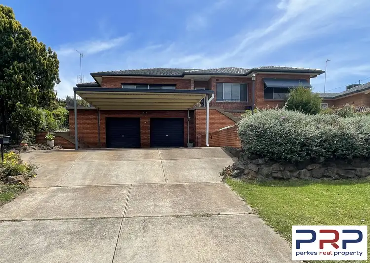 2 Jones Street, Parkes NSW 2870