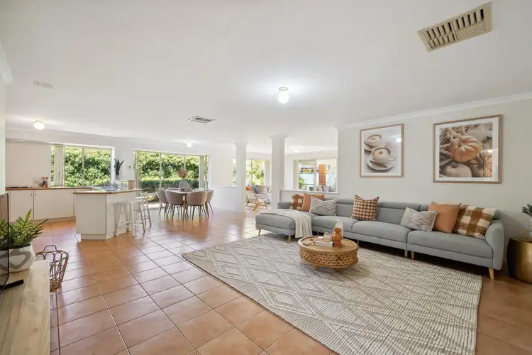 15 Pindan Elbow, Atwell WA 6164