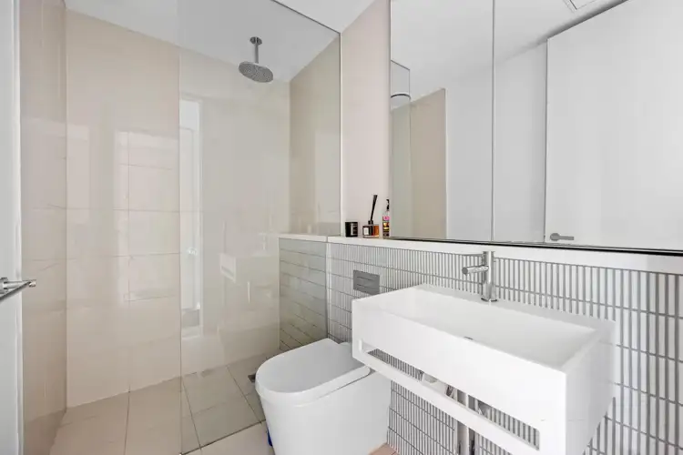 Third view of Homely apartment listing, 3/22 Leonard Crescent, Ascot Vale VIC 3032