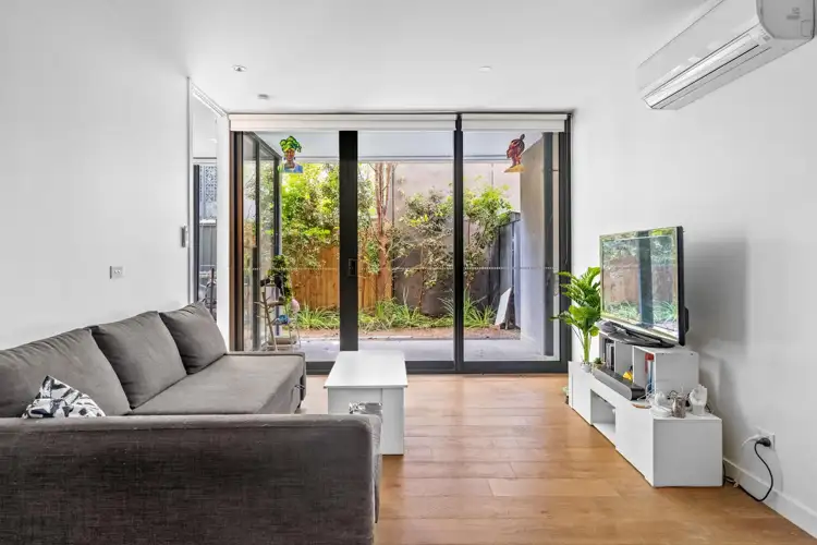 Fourth view of Homely apartment listing, 3/22 Leonard Crescent, Ascot Vale VIC 3032