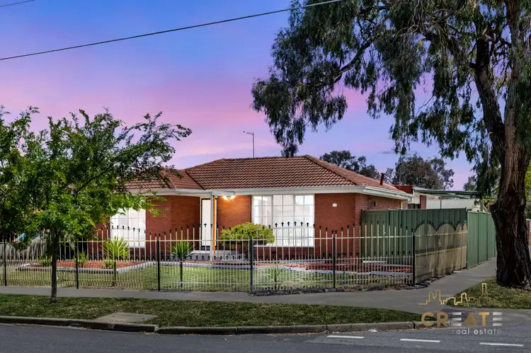 22 Lovell Drive, St Albans VIC 3021